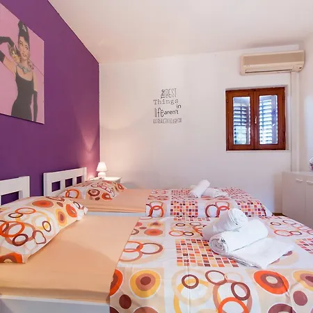 Hestia Apartment Split