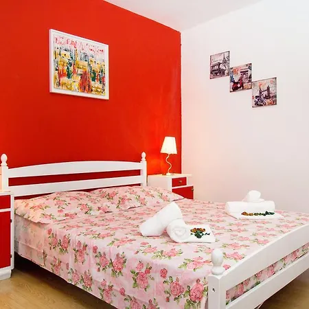 Apartment Hestia *